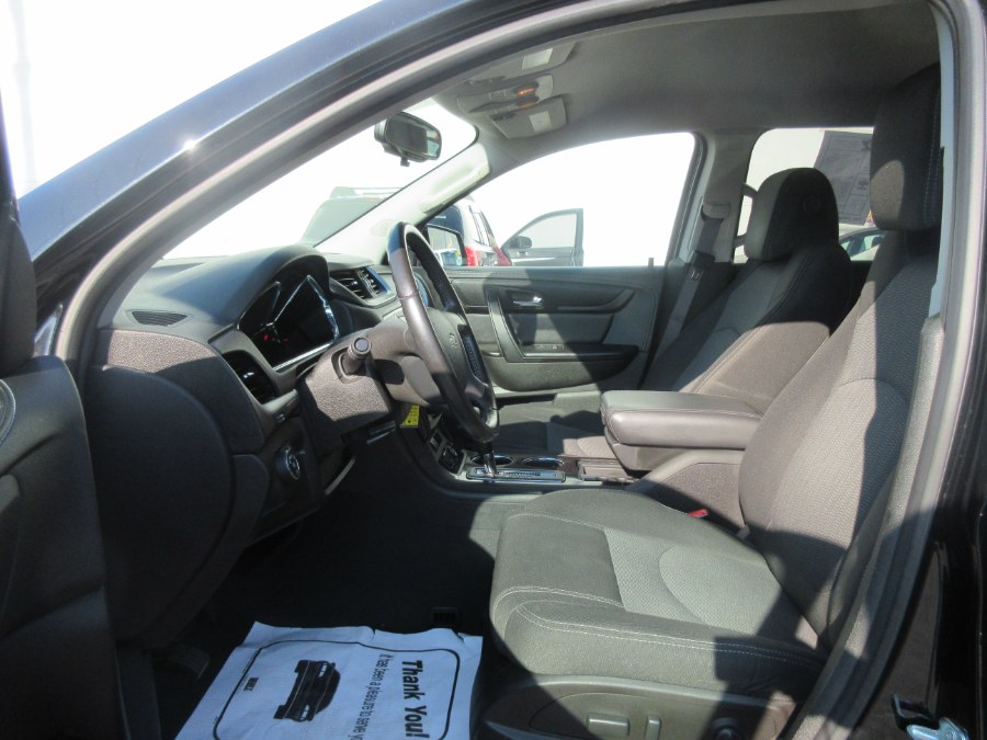 2017 Chevrolet Traverse AWD 4dr LT w/1LT, available for sale in Linden, New Jersey | Route 27 Auto Mall. Linden, New Jersey 2017 Chevrolet Traverse AWD 4dr LT w/1LT, available for sale in Linden, New Jersey | Route 27 Auto Mall. Linden, New Jersey