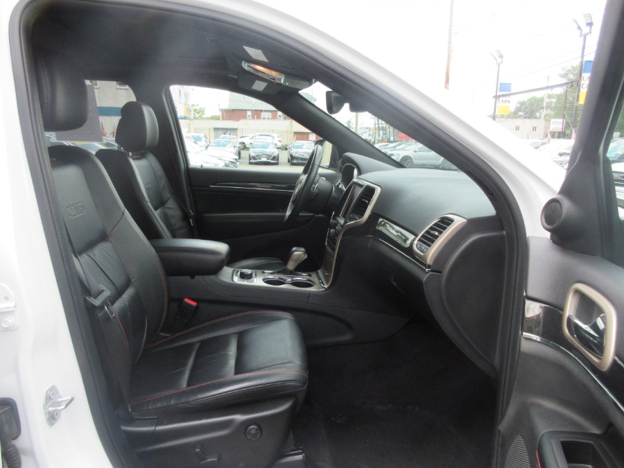 Used Jeep Grand Cherokee Limited 4x4 2017 | Route 27 Auto Mall. Linden, New Jersey Used Jeep Grand Cherokee Limited 4x4 2017 | Route 27 Auto Mall. Linden, New Jersey