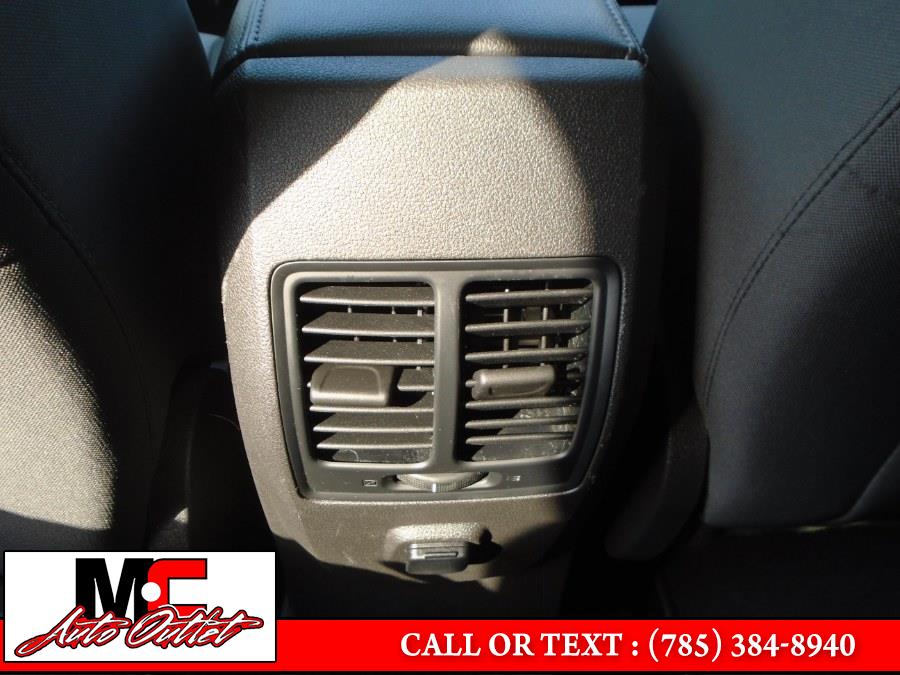2019 Ford Escape SE FWD, available for sale in Colby, Kansas | M C Auto Outlet Inc. Colby, Kansas 2019 Ford Escape SE FWD, available for sale in Colby, Kansas | M C Auto Outlet Inc. Colby, Kansas