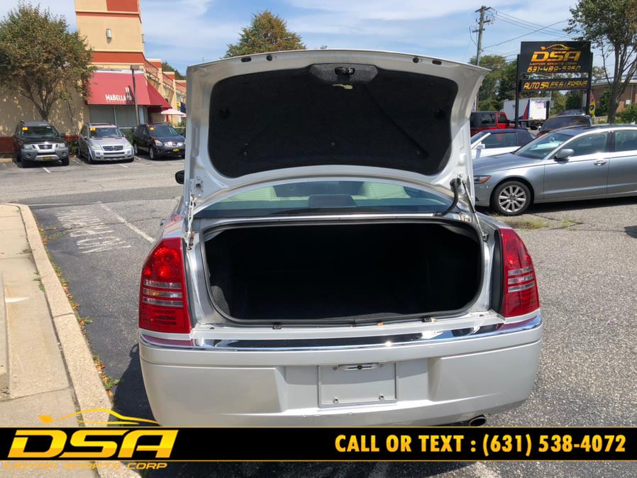2005 Chrysler 300 4dr Sdn 300C *Ltd Avail*, available for sale in Commack, New York | DSA Motor Sports Corp. Commack, New York 2005 Chrysler 300 4dr Sdn 300C *Ltd Avail*, available for sale in Commack, New York | DSA Motor Sports Corp. Commack, New York