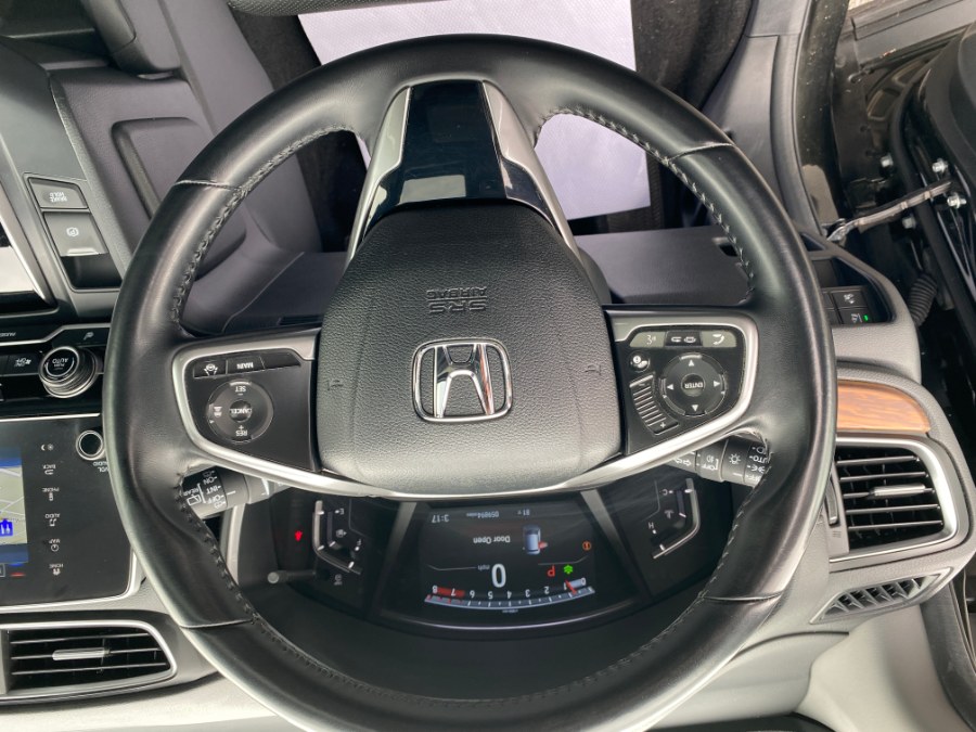 2017 Honda CR-V Touring AWD photo