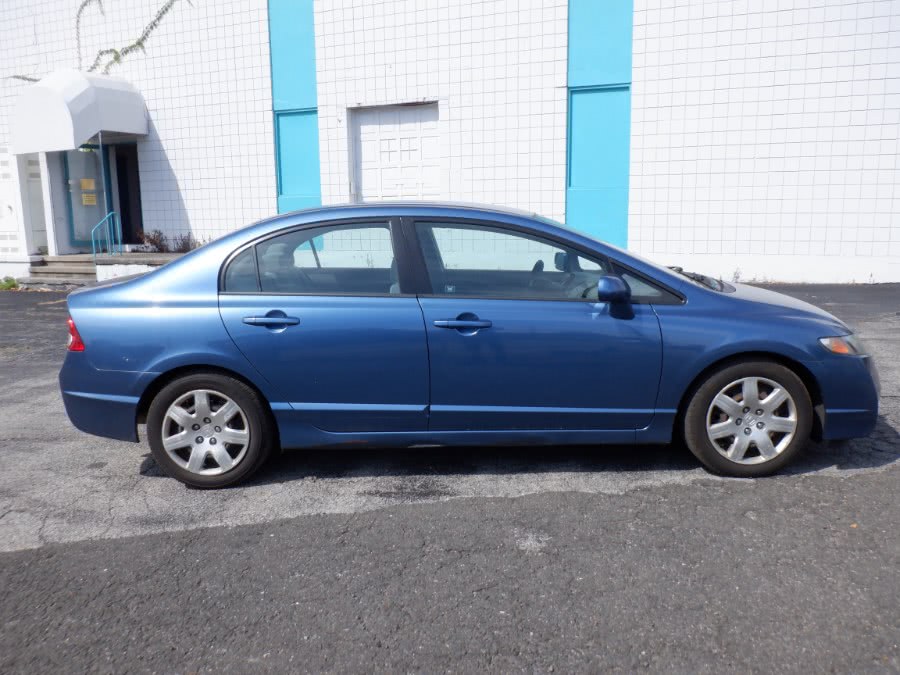 2011 Honda Civic Sdn 4dr Auto LX, available for sale in Milford, Connecticut | Dealertown Auto Wholesalers. Milford, Connecticut