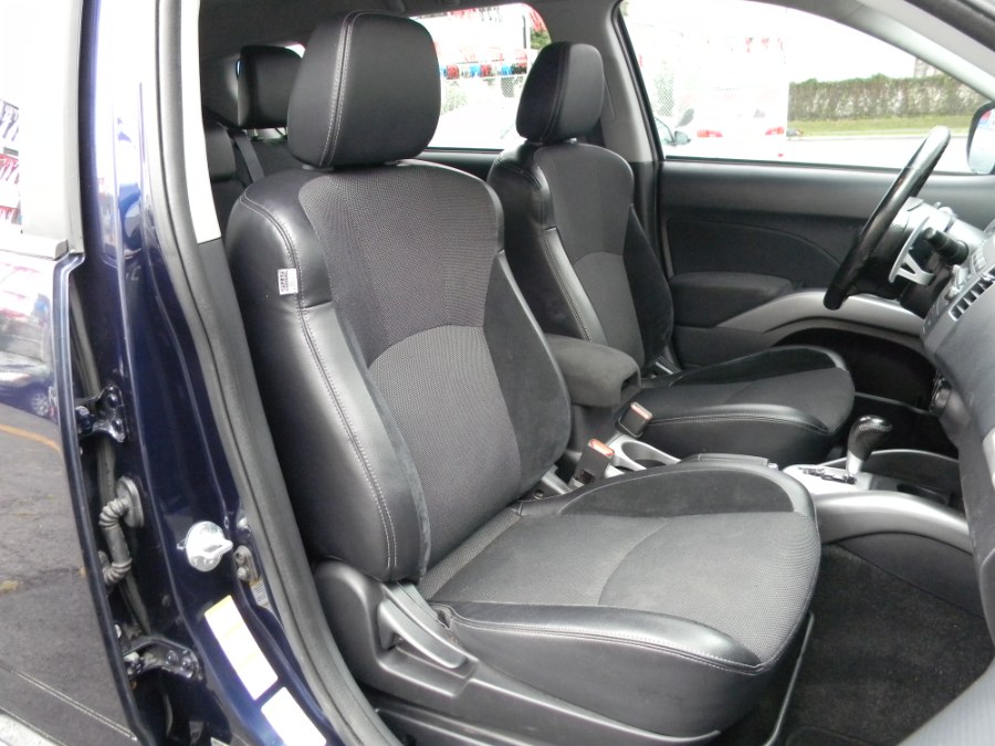 2012 Mitsubishi Outlander 4WD 4dr SE, available for sale in Paterson, New Jersey | DZ Automall. Paterson, New Jersey 2012 Mitsubishi Outlander 4WD 4dr SE, available for sale in Paterson, New Jersey | DZ Automall. Paterson, New Jersey