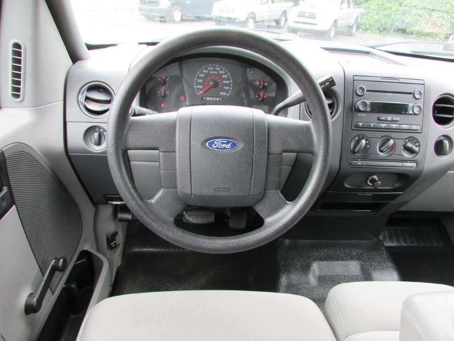 2007 Ford F-150 4WD Supercab 145" XL, available for sale in East Windsor, Connecticut | United Auto Sales of E Windsor, Inc. East Windsor, Connecticut 2007 Ford F-150 4WD Supercab 145" XL, available for sale in East Windsor, Connecticut | United Auto Sales of E Windsor, Inc. East Windsor, Connecticut