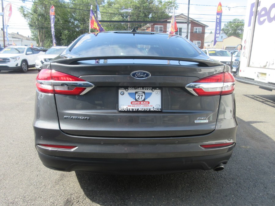 2019 Ford Fusion SE FWD photo