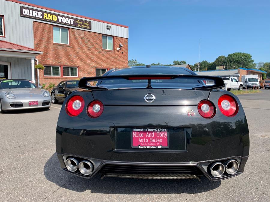 2014 Nissan GT-R 2dr Cpe Premium, available for sale in South Windsor, Connecticut | Mike And Tony Auto Sales, Inc. South Windsor, Connecticut 2014 Nissan GT-R 2dr Cpe Premium, available for sale in South Windsor, Connecticut | Mike And Tony Auto Sales, Inc. South Windsor, Connecticut