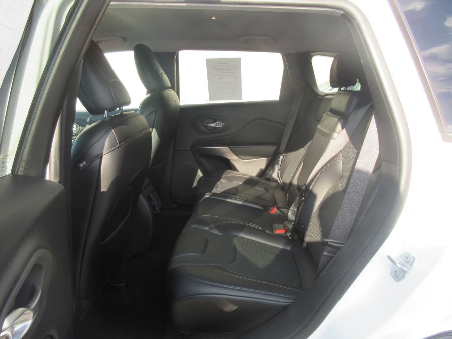 Used Jeep Cherokee Limited FWD 2019 | Route 27 Auto Mall. Linden, New Jersey Used Jeep Cherokee Limited FWD 2019 | Route 27 Auto Mall. Linden, New Jersey