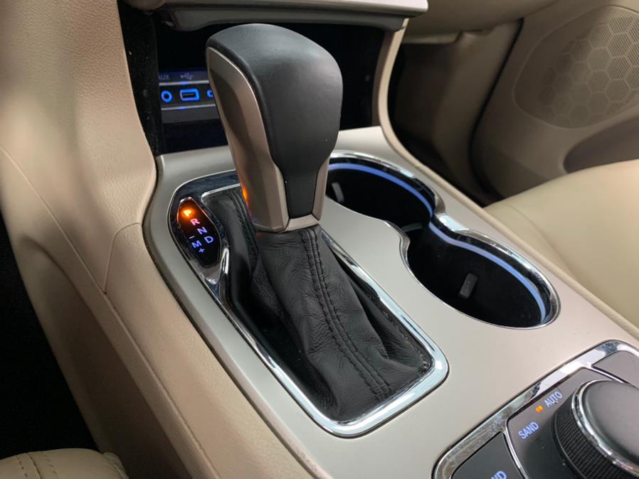 2016 Jeep Grand Cherokee 4WD 4dr Limited, available for sale in Inwood, New York | 5 Towns Drive. Inwood, New York 2016 Jeep Grand Cherokee 4WD 4dr Limited, available for sale in Inwood, New York | 5 Towns Drive. Inwood, New York