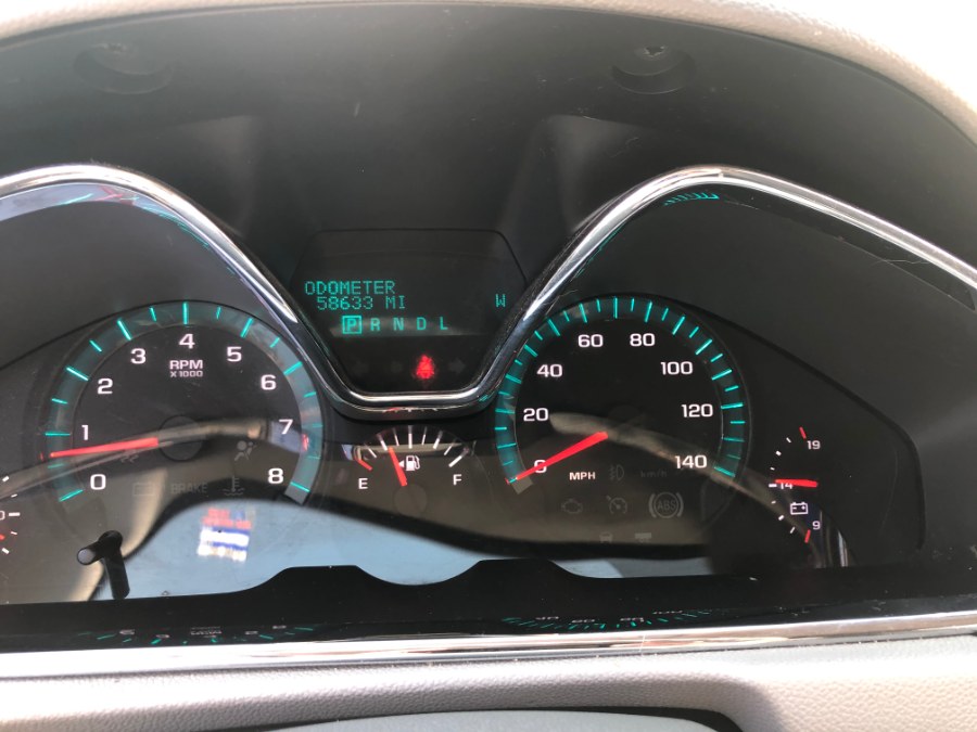 Used Chevrolet Traverse FWD 4dr LS w/1LS 2016 | Affordable Motors Inc. Bridgeport, Connecticut Used Chevrolet Traverse FWD 4dr LS w/1LS 2016 | Affordable Motors Inc. Bridgeport, Connecticut