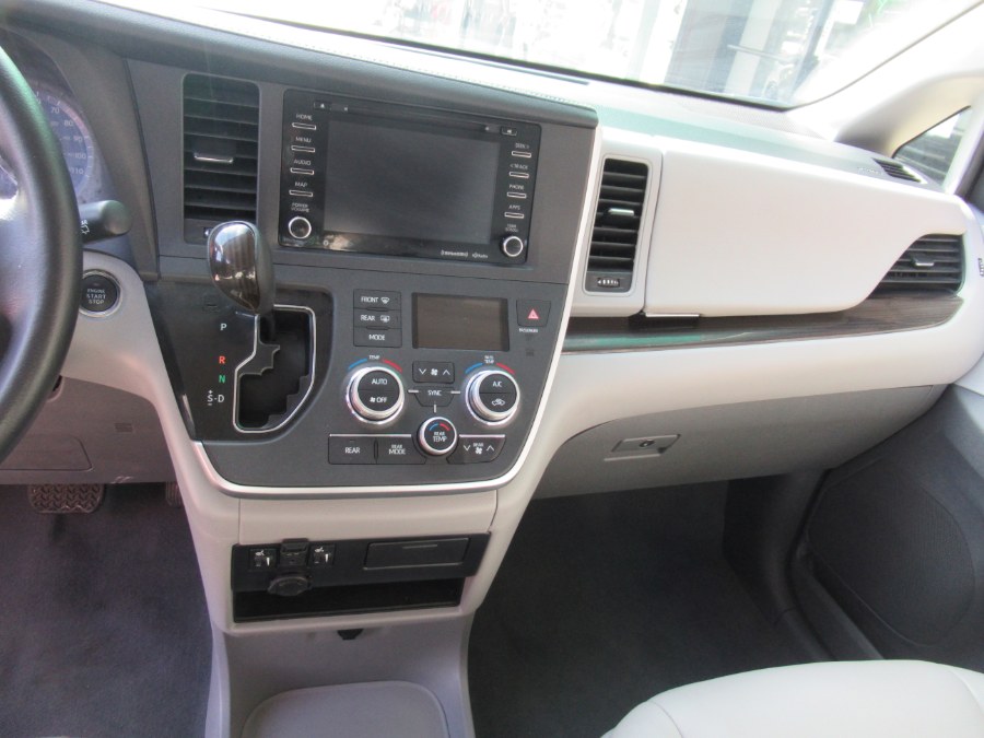 2020 Toyota Sienna XLE Premium FWD 8-Passenger (Natl), available for sale in Woodside, New York | Pepmore Auto Sales Inc.. Woodside, New York 2020 Toyota Sienna XLE Premium FWD 8-Passenger (Natl), available for sale in Woodside, New York | Pepmore Auto Sales Inc.. Woodside, New York