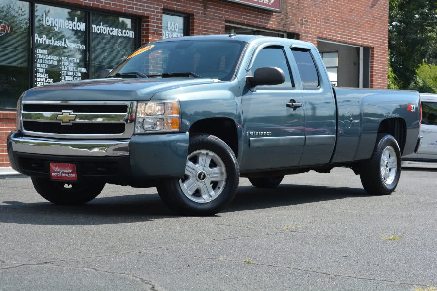 2008 Chevrolet Silverado 1500 4WD Ext Cab 157.5" LT w/1LT, available for sale in ENFIELD, Connecticut | Longmeadow Motor Cars. ENFIELD, Connecticut