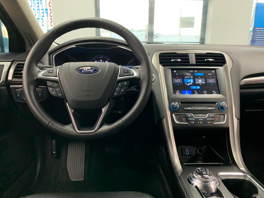 2018 Ford Fusion SE FWD, available for sale in Inwood, New York | 5 Towns Drive. Inwood, New York 2018 Ford Fusion SE FWD, available for sale in Inwood, New York | 5 Towns Drive. Inwood, New York