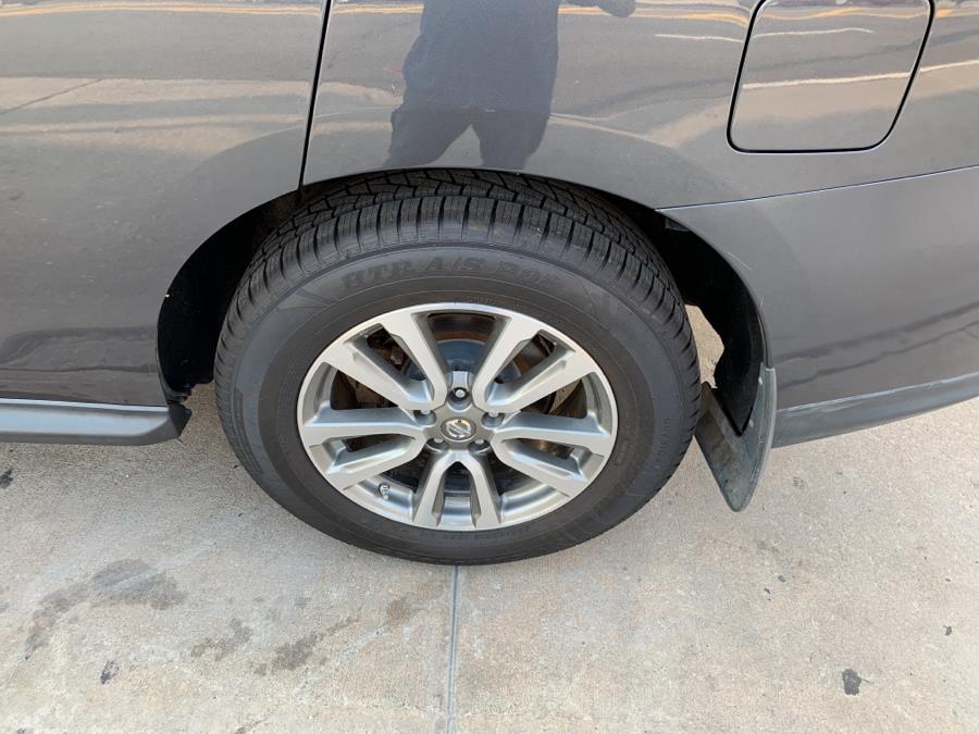2014 Nissan Pathfinder 4WD 4dr S, available for sale in Jamaica, New York | Sylhet Motors Inc.. Jamaica, New York 2014 Nissan Pathfinder 4WD 4dr S, available for sale in Jamaica, New York | Sylhet Motors Inc.. Jamaica, New York