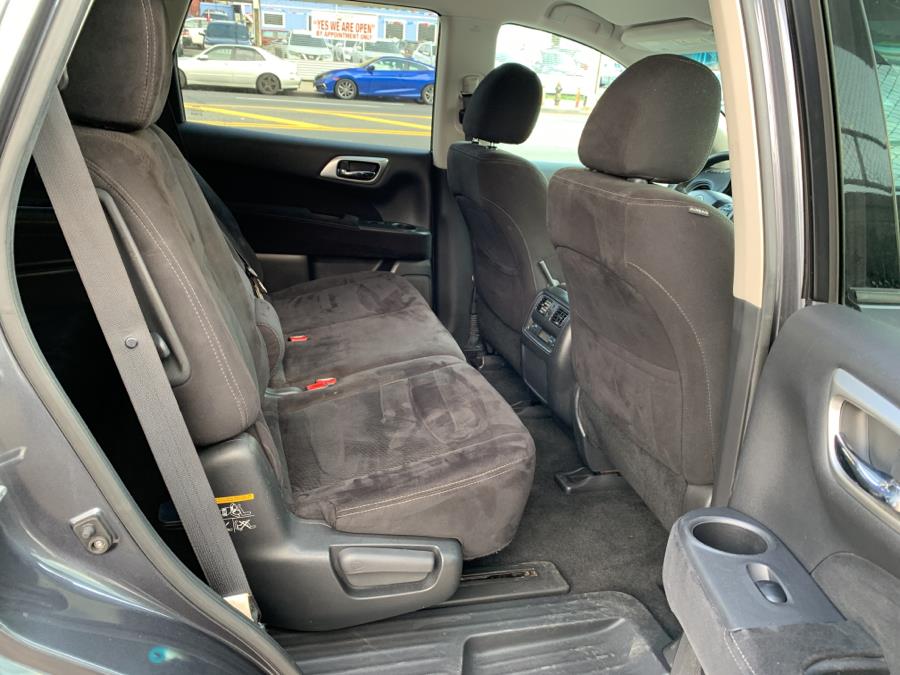 2014 Nissan Pathfinder 4WD 4dr S, available for sale in Jamaica, New York | Sylhet Motors Inc.. Jamaica, New York 2014 Nissan Pathfinder 4WD 4dr S, available for sale in Jamaica, New York | Sylhet Motors Inc.. Jamaica, New York