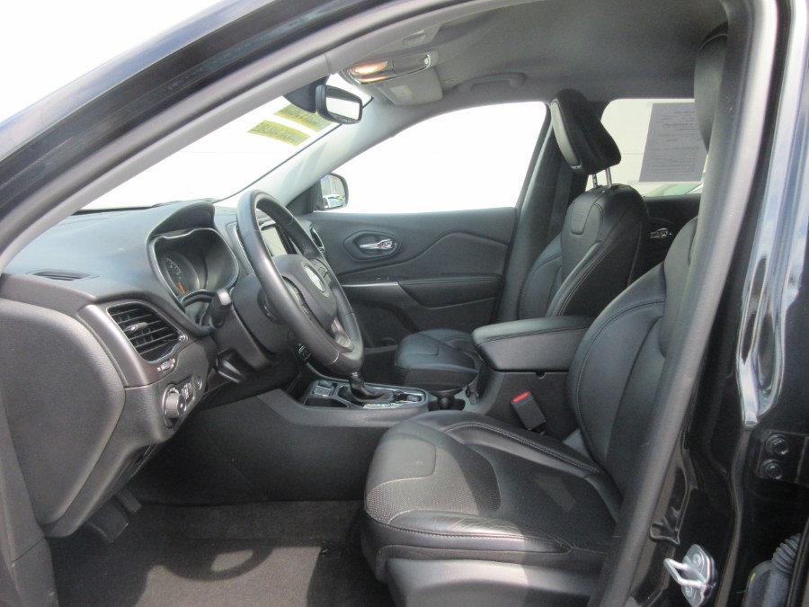 2019 Jeep Cherokee Limited FWD, available for sale in Linden, New Jersey | Route 27 Auto Mall. Linden, New Jersey 2019 Jeep Cherokee Limited FWD, available for sale in Linden, New Jersey | Route 27 Auto Mall. Linden, New Jersey