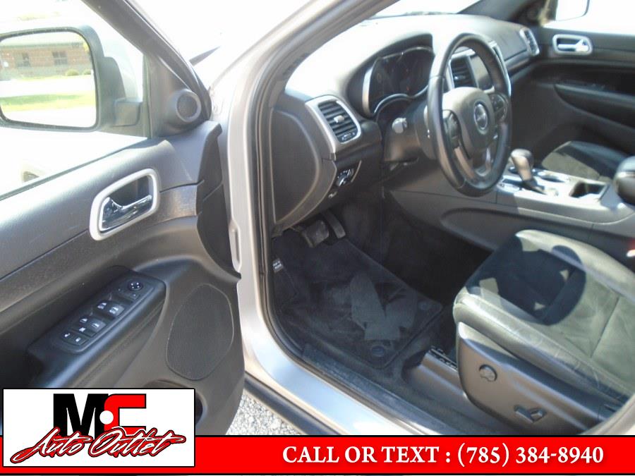 2018 Jeep Grand Cherokee Laredo 4x4, available for sale in Colby, Kansas | M C Auto Outlet Inc. Colby, Kansas 2018 Jeep Grand Cherokee Laredo 4x4, available for sale in Colby, Kansas | M C Auto Outlet Inc. Colby, Kansas