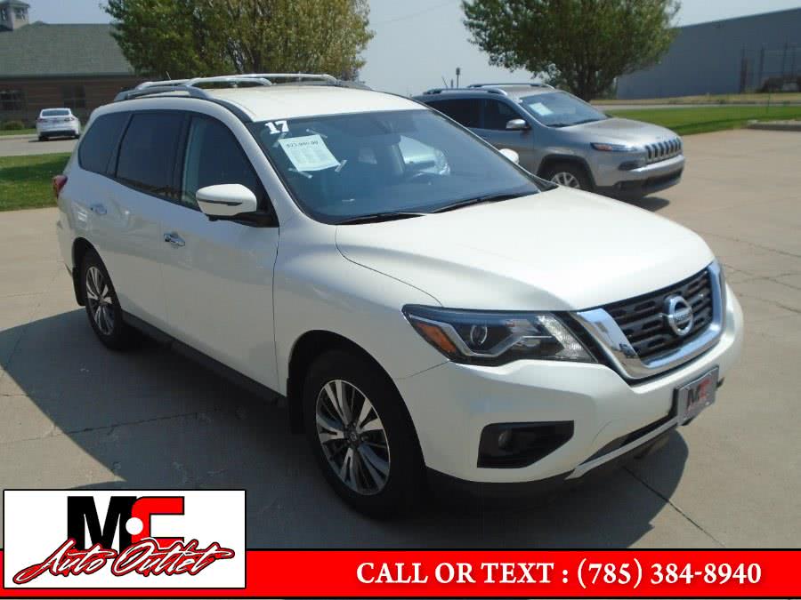 2017 Nissan Pathfinder 4x4 SL, available for sale in Colby, Kansas | M C Auto Outlet Inc. Colby, Kansas