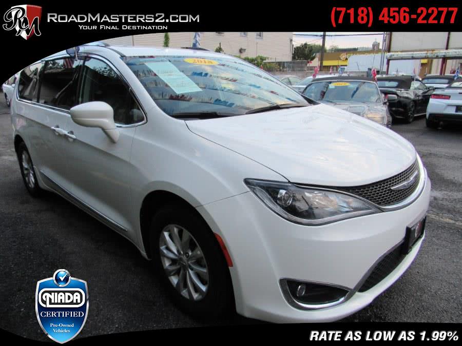 2018 Chrysler Pacifica Touring L, available for sale in Middle Village, New York | Road Masters II INC. Middle Village, New York