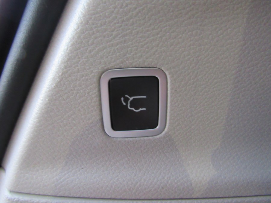 2018 Chrysler Pacifica Touring L, available for sale in Middle Village, New York | Road Masters II INC. Middle Village, New York 2018 Chrysler Pacifica Touring L, available for sale in Middle Village, New York | Road Masters II INC. Middle Village, New York