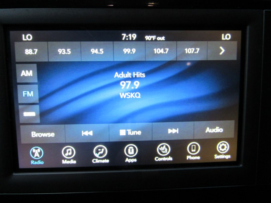 2018 Chrysler Pacifica Touring L, available for sale in Middle Village, New York | Road Masters II INC. Middle Village, New York 2018 Chrysler Pacifica Touring L, available for sale in Middle Village, New York | Road Masters II INC. Middle Village, New York