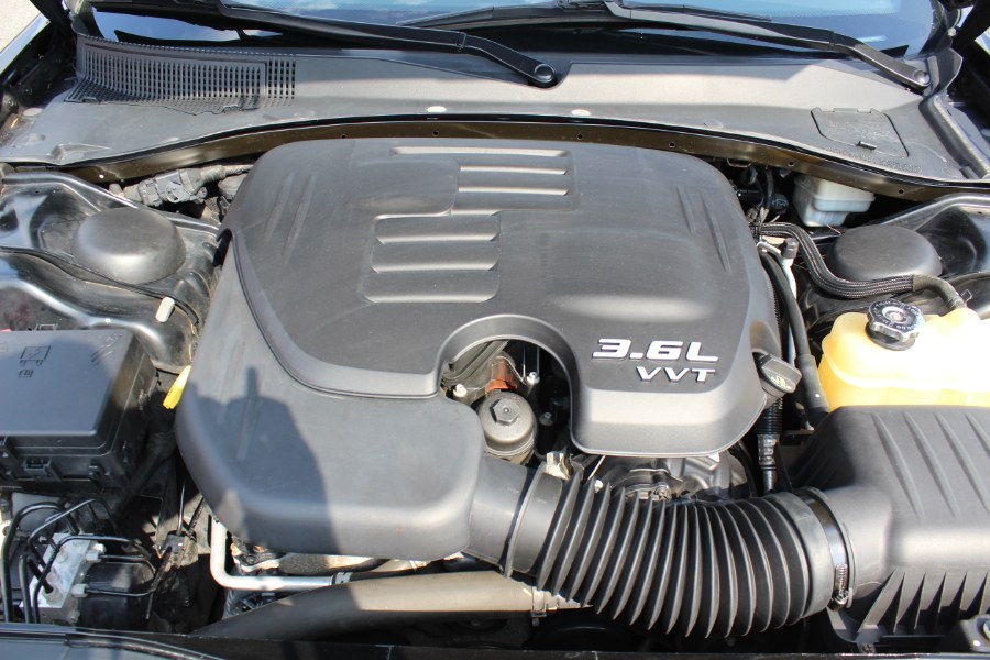 2013 Chrysler 300 S, available for sale in Deer Park, New York | Car Tec Enterprise Leasing & Sales LLC. Deer Park, New York 2013 Chrysler 300 S, available for sale in Deer Park, New York | Car Tec Enterprise Leasing & Sales LLC. Deer Park, New York