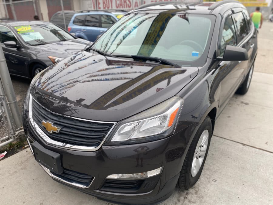 2013 Chevrolet Traverse AWD 4dr LS, available for sale in Middle Village, New York | Middle Village Motors . Middle Village, New York