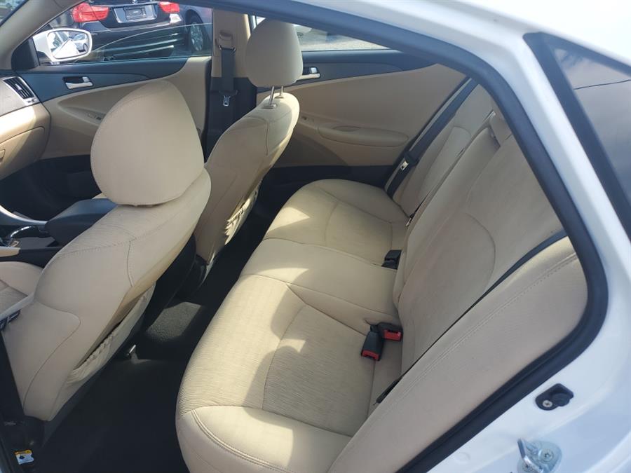 2011 Hyundai Sonata 4dr Sdn 2.4L Auto GLS PZEV, available for sale in Springfield, Massachusetts | Absolute Motors Inc. Springfield, Massachusetts 2011 Hyundai Sonata 4dr Sdn 2.4L Auto GLS PZEV, available for sale in Springfield, Massachusetts | Absolute Motors Inc. Springfield, Massachusetts