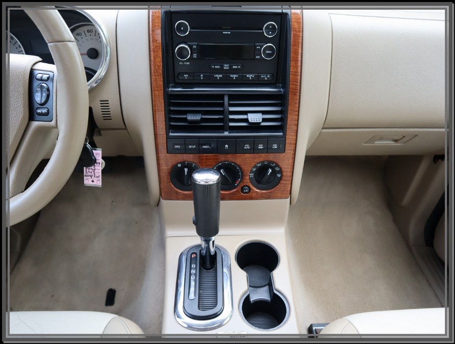 2008 Ford Explorer 4WD 4dr V6 Eddie Bauer, available for sale in Huntington Station, New York | My Auto Inc.. Huntington Station, New York 2008 Ford Explorer 4WD 4dr V6 Eddie Bauer, available for sale in Huntington Station, New York | My Auto Inc.. Huntington Station, New York