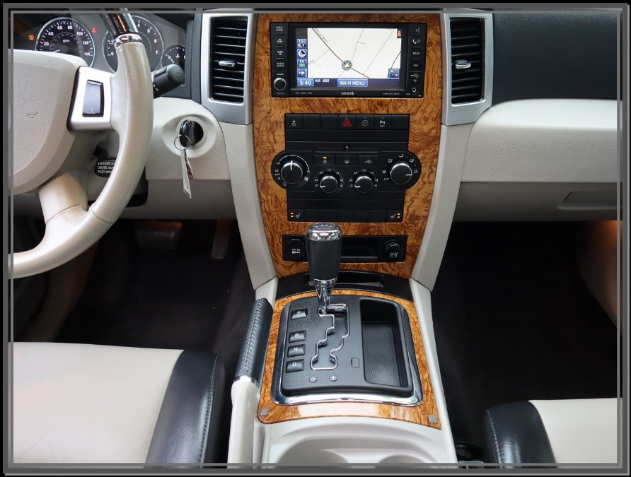 2009 Jeep Grand Cherokee 4WD 4dr Limited, available for sale in Huntington Station, New York | My Auto Inc.. Huntington Station, New York 2009 Jeep Grand Cherokee 4WD 4dr Limited, available for sale in Huntington Station, New York | My Auto Inc.. Huntington Station, New York