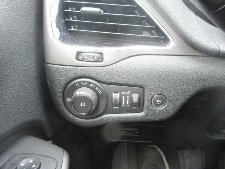 2019 Jeep Cherokee Limited FWD, available for sale in Linden, New Jersey | Route 27 Auto Mall. Linden, New Jersey 2019 Jeep Cherokee Limited FWD, available for sale in Linden, New Jersey | Route 27 Auto Mall. Linden, New Jersey