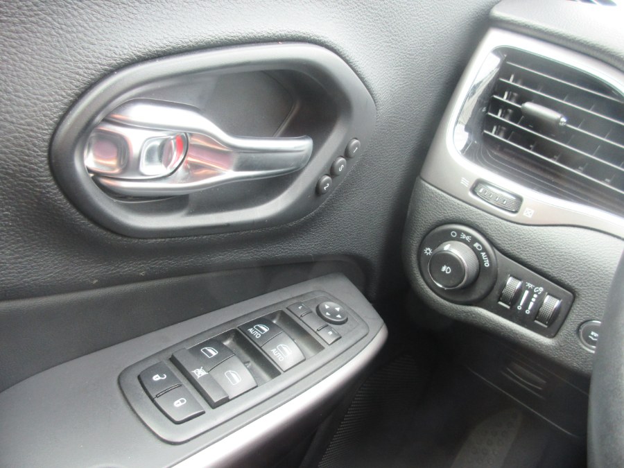 2019 Jeep Cherokee Limited FWD, available for sale in Linden, New Jersey | Route 27 Auto Mall. Linden, New Jersey 2019 Jeep Cherokee Limited FWD, available for sale in Linden, New Jersey | Route 27 Auto Mall. Linden, New Jersey