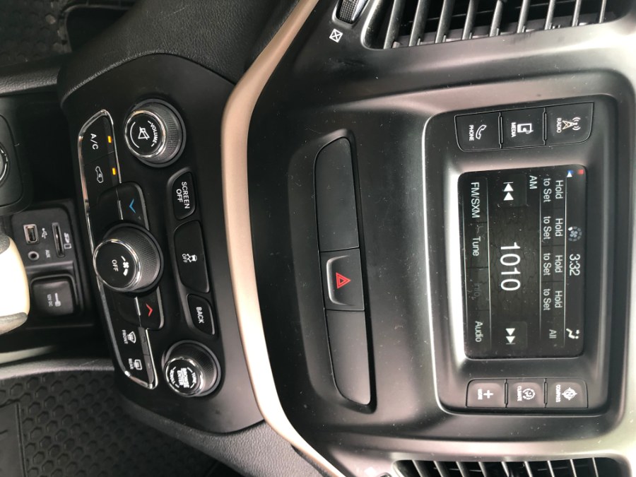 Used Jeep Cherokee 4WD 4dr Sport 2016 | Affordable Motors Inc. Bridgeport, Connecticut Used Jeep Cherokee 4WD 4dr Sport 2016 | Affordable Motors Inc. Bridgeport, Connecticut