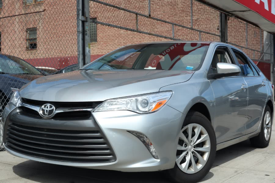 2017 Toyota Camry SE Auto (Natl), available for sale in Jamaica, New York | Hillside Auto Mall Inc.. Jamaica, New York