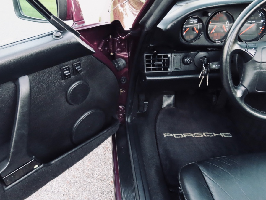 1991 Porsche 911 Carrera 2dr Coupe 2 Targa, available for sale in North Salem, New York | Meccanic Shop North Inc. North Salem, New York 1991 Porsche 911 Carrera 2dr Coupe 2 Targa, available for sale in North Salem, New York | Meccanic Shop North Inc. North Salem, New York