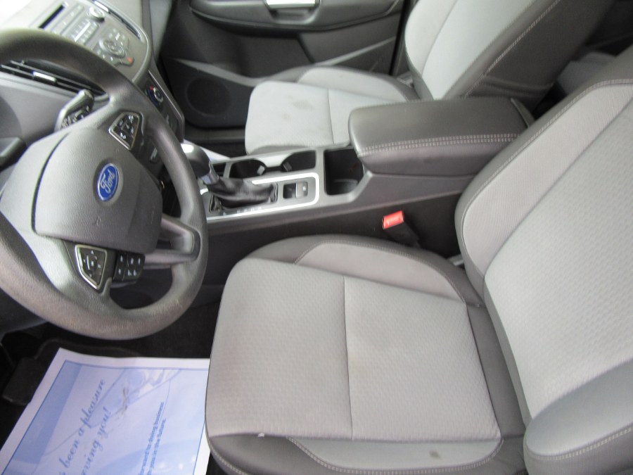 2017 Ford Escape SE, available for sale in Little Ferry, New Jersey | Royalty Auto Sales. Little Ferry, New Jersey 2017 Ford Escape SE, available for sale in Little Ferry, New Jersey | Royalty Auto Sales. Little Ferry, New Jersey