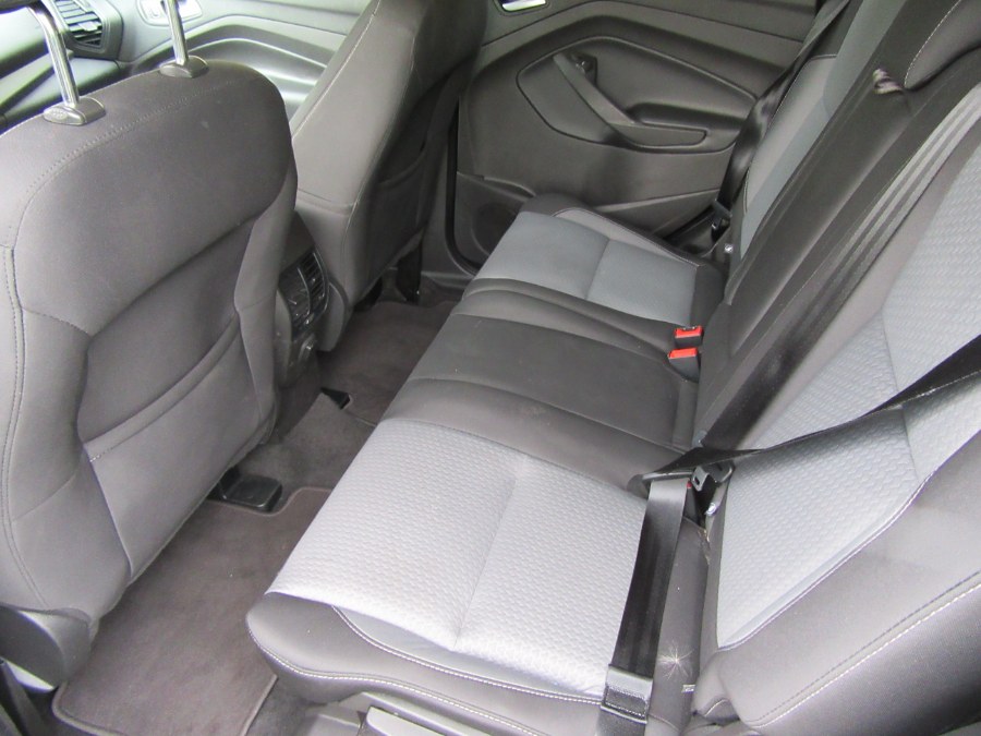 2017 Ford Escape SE, available for sale in Little Ferry, New Jersey | Royalty Auto Sales. Little Ferry, New Jersey 2017 Ford Escape SE, available for sale in Little Ferry, New Jersey | Royalty Auto Sales. Little Ferry, New Jersey