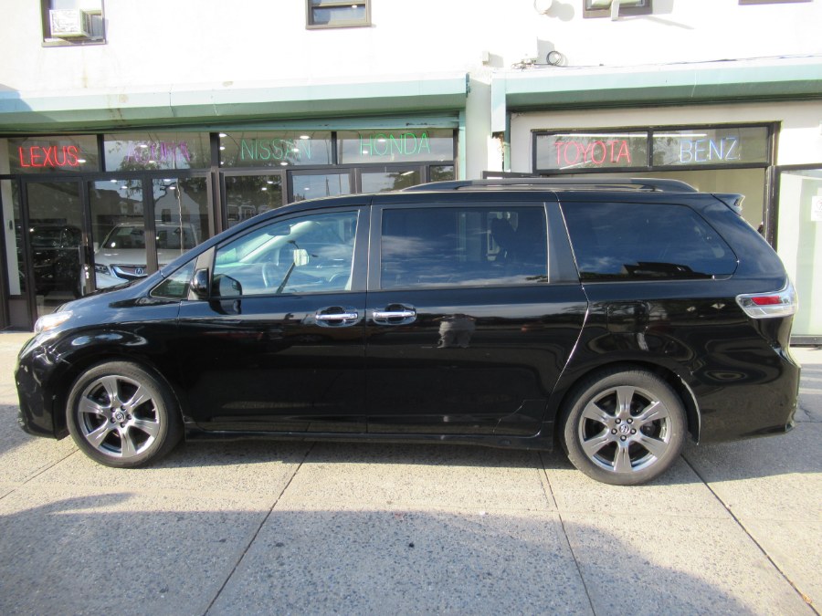 2018 Toyota Sienna SE FWD 8-Passenger (Natl), available for sale in Woodside, New York | Pepmore Auto Sales Inc.. Woodside, New York 2018 Toyota Sienna SE FWD 8-Passenger (Natl), available for sale in Woodside, New York | Pepmore Auto Sales Inc.. Woodside, New York