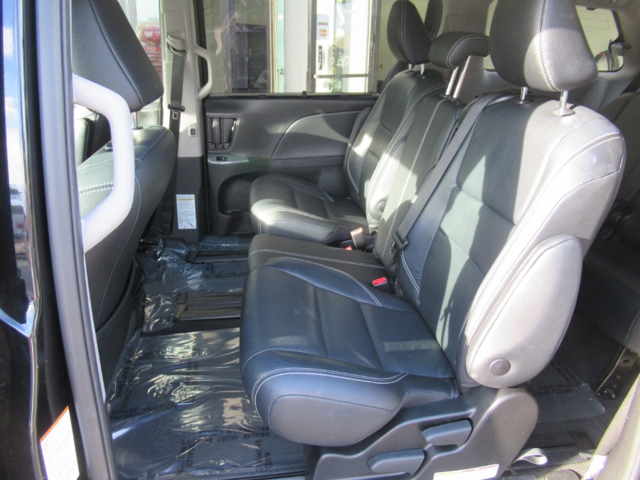 2018 Toyota Sienna SE FWD 8-Passenger (Natl), available for sale in Woodside, New York | Pepmore Auto Sales Inc.. Woodside, New York 2018 Toyota Sienna SE FWD 8-Passenger (Natl), available for sale in Woodside, New York | Pepmore Auto Sales Inc.. Woodside, New York