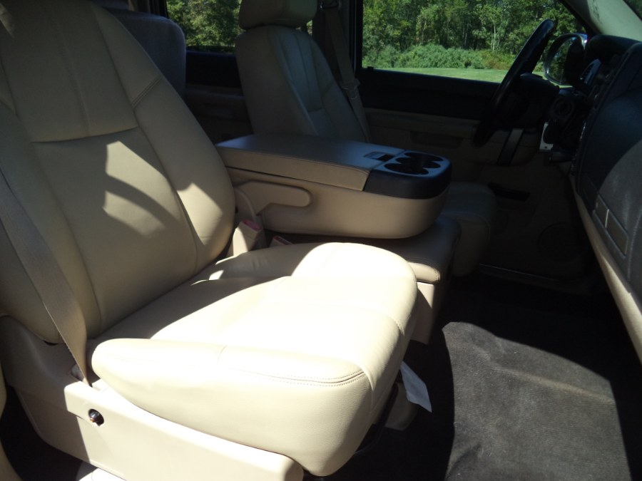 2011 Chevrolet Silverado 1500 4WD Crew Cab 143.5" LT, available for sale in Berlin, Connecticut | International Motorcars llc. Berlin, Connecticut 2011 Chevrolet Silverado 1500 4WD Crew Cab 143.5" LT, available for sale in Berlin, Connecticut | International Motorcars llc. Berlin, Connecticut