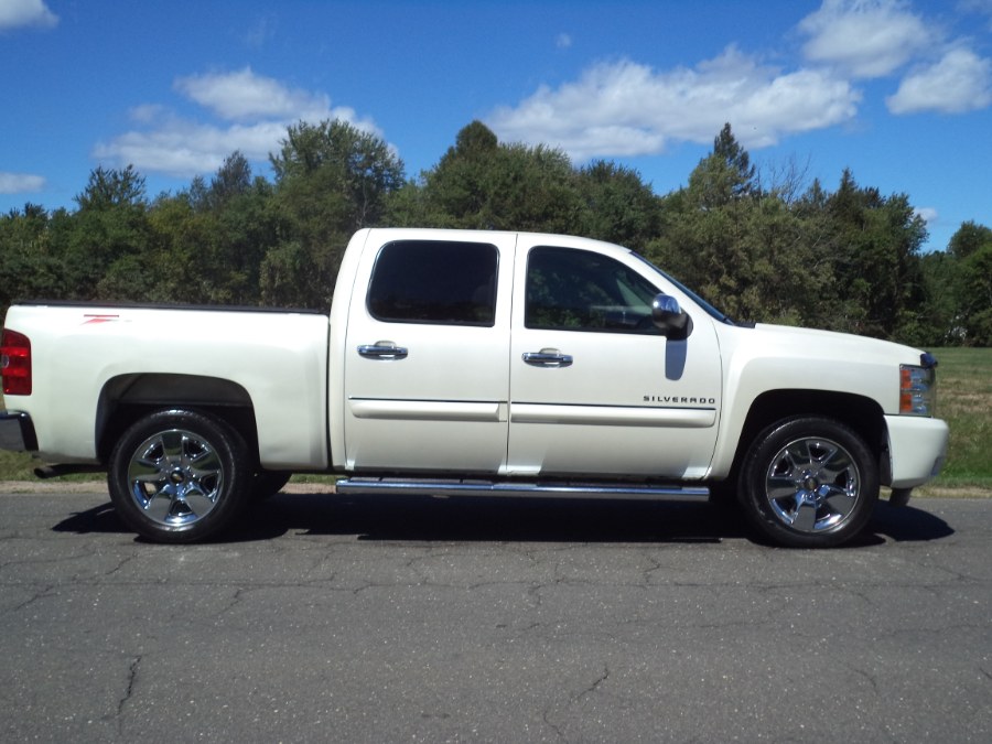 2011 Chevrolet Silverado 1500 4WD Crew Cab 143.5" LT, available for sale in Berlin, Connecticut | International Motorcars llc. Berlin, Connecticut 2011 Chevrolet Silverado 1500 4WD Crew Cab 143.5" LT, available for sale in Berlin, Connecticut | International Motorcars llc. Berlin, Connecticut