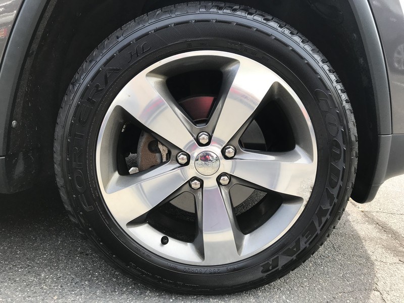 Used Jeep Grand Cherokee 4WD 4dr Limited 2015 | Union Street Auto Sales. West Springfield, Massachusetts Used Jeep Grand Cherokee 4WD 4dr Limited 2015 | Union Street Auto Sales. West Springfield, Massachusetts