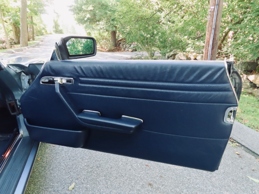 1987 Mercedes-Benz 560 Series 2dr Roadster 560SL, available for sale in North Salem, New York | Meccanic Shop North Inc. North Salem, New York 1987 Mercedes-Benz 560 Series 2dr Roadster 560SL, available for sale in North Salem, New York | Meccanic Shop North Inc. North Salem, New York