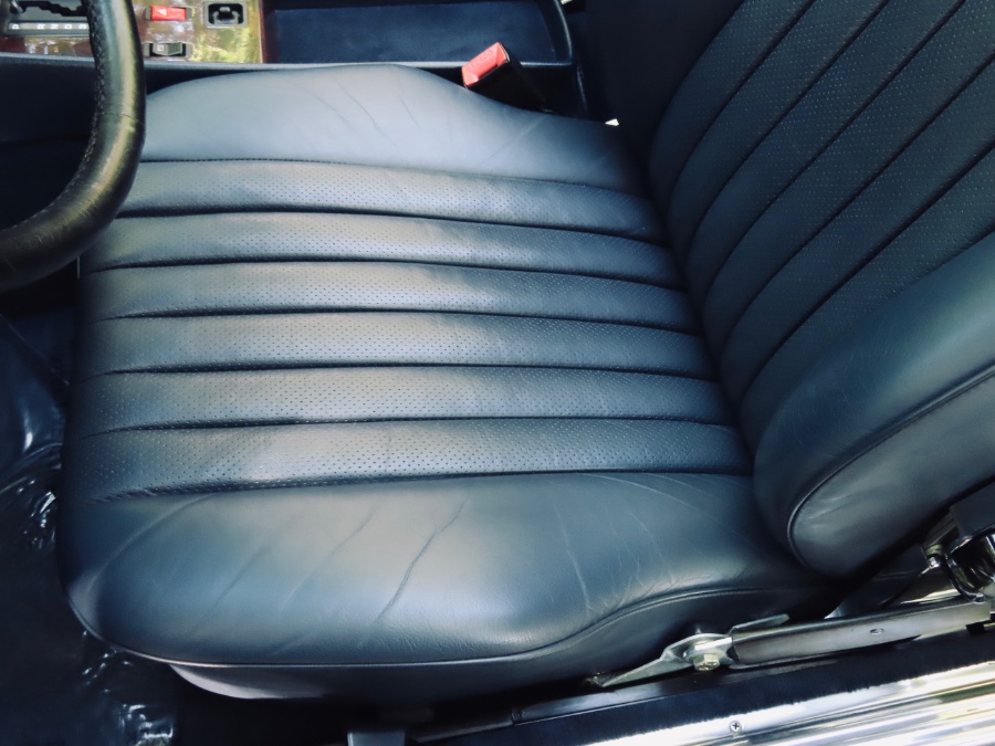 1987 Mercedes-Benz 560 Series 2dr Roadster 560SL, available for sale in North Salem, New York | Meccanic Shop North Inc. North Salem, New York 1987 Mercedes-Benz 560 Series 2dr Roadster 560SL, available for sale in North Salem, New York | Meccanic Shop North Inc. North Salem, New York
