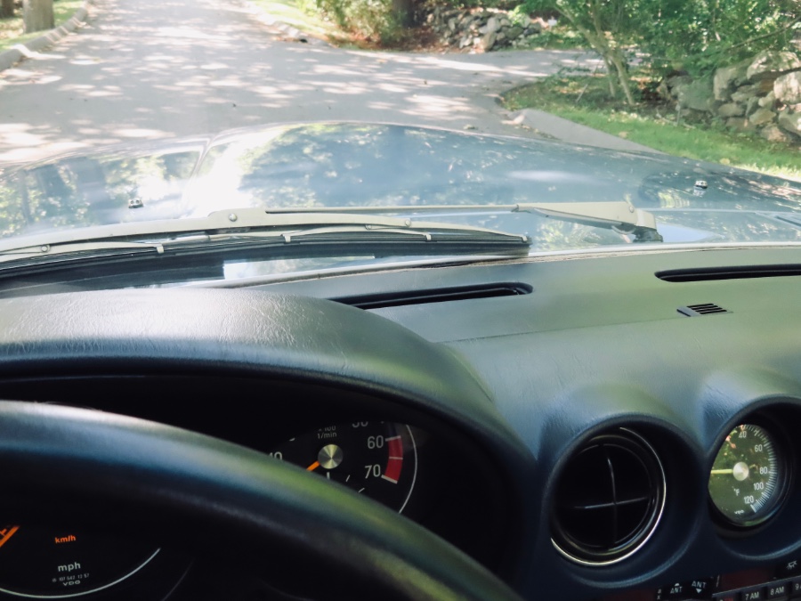 1987 Mercedes-Benz 560 Series 2dr Roadster 560SL, available for sale in North Salem, New York | Meccanic Shop North Inc. North Salem, New York 1987 Mercedes-Benz 560 Series 2dr Roadster 560SL, available for sale in North Salem, New York | Meccanic Shop North Inc. North Salem, New York