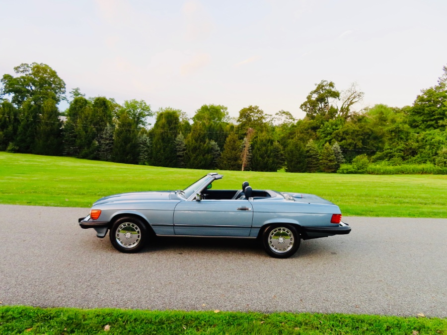 1987 Mercedes-Benz 560 Series 2dr Roadster 560SL, available for sale in North Salem, New York | Meccanic Shop North Inc. North Salem, New York 1987 Mercedes-Benz 560 Series 2dr Roadster 560SL, available for sale in North Salem, New York | Meccanic Shop North Inc. North Salem, New York