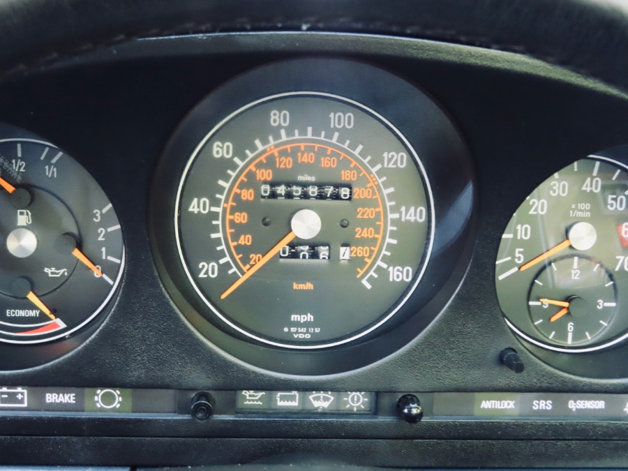 1987 Mercedes-Benz 560 Series 2dr Roadster 560SL, available for sale in North Salem, New York | Meccanic Shop North Inc. North Salem, New York 1987 Mercedes-Benz 560 Series 2dr Roadster 560SL, available for sale in North Salem, New York | Meccanic Shop North Inc. North Salem, New York