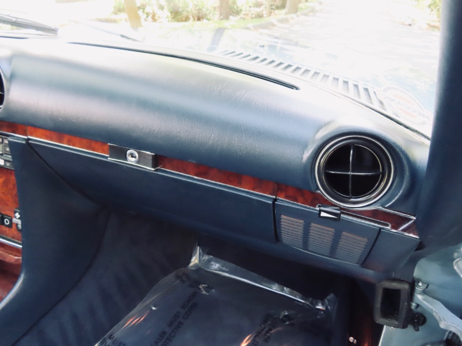 1987 Mercedes-Benz 560 Series 2dr Roadster 560SL, available for sale in North Salem, New York | Meccanic Shop North Inc. North Salem, New York 1987 Mercedes-Benz 560 Series 2dr Roadster 560SL, available for sale in North Salem, New York | Meccanic Shop North Inc. North Salem, New York