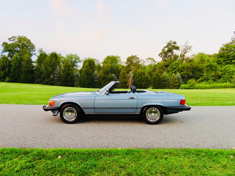 1987 Mercedes-Benz 560 Series 2dr Roadster 560SL, available for sale in North Salem, New York | Meccanic Shop North Inc. North Salem, New York 1987 Mercedes-Benz 560 Series 2dr Roadster 560SL, available for sale in North Salem, New York | Meccanic Shop North Inc. North Salem, New York