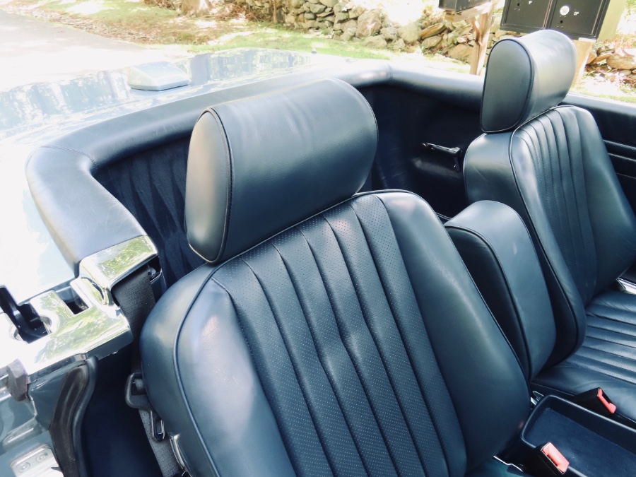 1987 Mercedes-Benz 560 Series 2dr Roadster 560SL, available for sale in North Salem, New York | Meccanic Shop North Inc. North Salem, New York 1987 Mercedes-Benz 560 Series 2dr Roadster 560SL, available for sale in North Salem, New York | Meccanic Shop North Inc. North Salem, New York