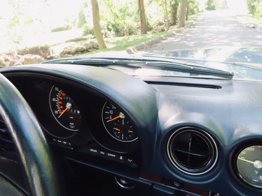 1987 Mercedes-Benz 560 Series 2dr Roadster 560SL, available for sale in North Salem, New York | Meccanic Shop North Inc. North Salem, New York 1987 Mercedes-Benz 560 Series 2dr Roadster 560SL, available for sale in North Salem, New York | Meccanic Shop North Inc. North Salem, New York